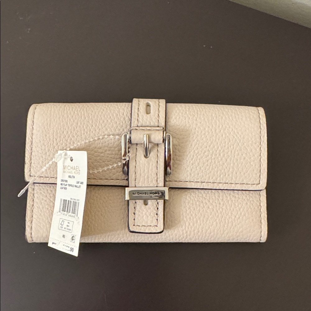 Michael Kors Beige Leather Wallet